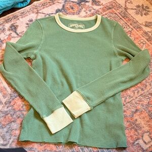 American Eagle Outfitters Green Long Sleeve Tee